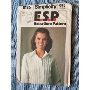 Simplicity sewing pattern  8186 top button down